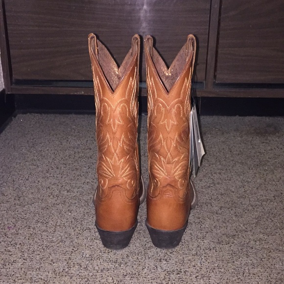 ARIAT Cowboy Boots - Picture 4 of 6